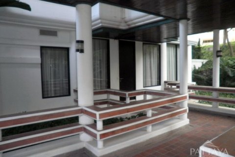Casa de 3 dormitorios en Pattaya, Tailandia № 243266 - foto 3