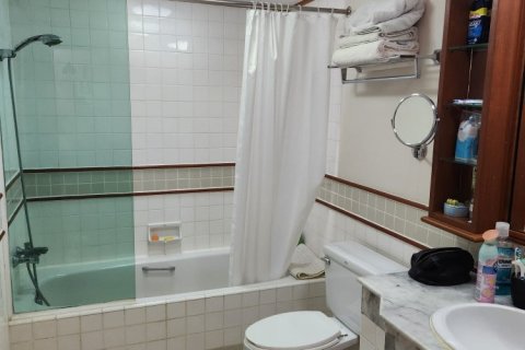 Condominio de 1 dormitorio en Bang Tao, Tailandia № 241493 - foto 10