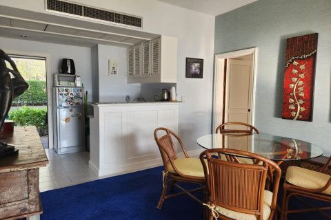 Condominio de 1 dormitorio en Bang Tao, Tailandia № 241493 - foto 7