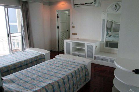 Condo in Pattaya, Thailand, 3 bedrooms  № 242980
