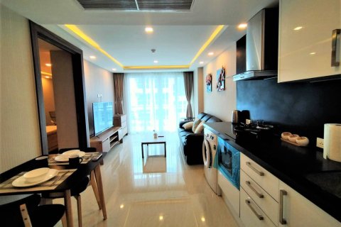 Condominio de 1 dormitorio en Pattaya, Tailandia en GRAND AVENUE RESIDENCE  № 243383