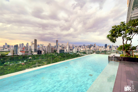 Condo in Bangkok, Thailand, 2 bedrooms  № 197381 - photo 3