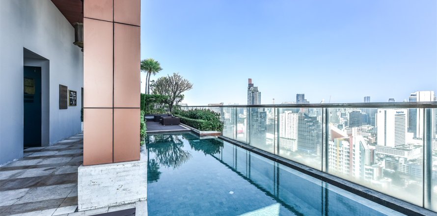 Condo in Bangkok, Thailand, 2 bedrooms  № 197381