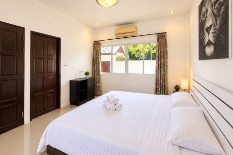 Chalet de 3 dormitorios en Bang Tao, Tailandia № 241674 - foto 12