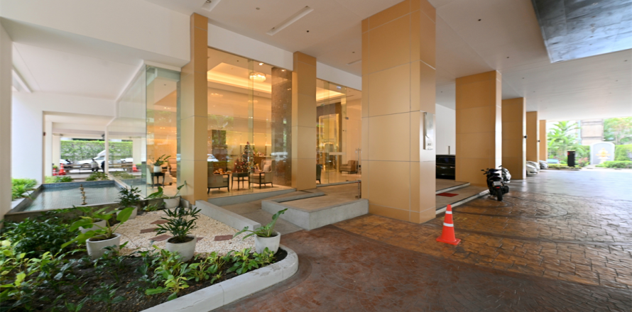 Condominio de 3 dormitorios en Bangkok, Tailandia № 189942