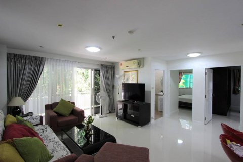 Condominio de 2 dormitorios en Pattaya, Tailandia № 242577 - foto 9