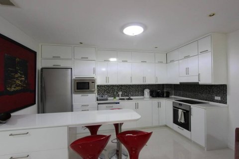 Condominio de 2 dormitorios en Pattaya, Tailandia № 242577 - foto 12