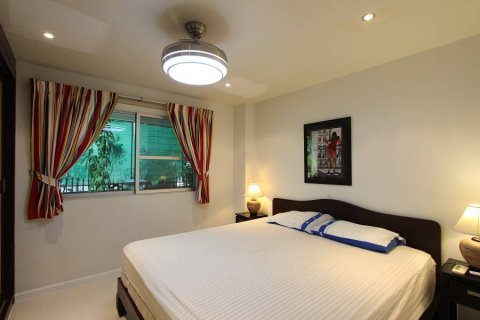 Condominio de 2 dormitorios en Pattaya, Tailandia № 242577 - foto 15