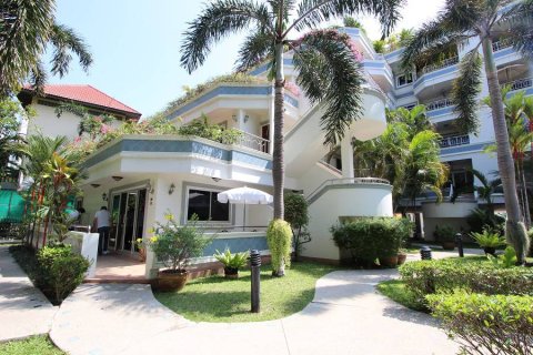 Condominio de 2 dormitorios en Pattaya, Tailandia № 242577 - foto 14