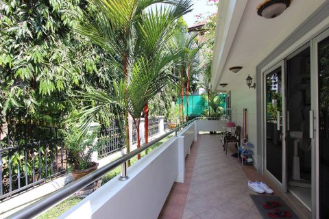 Condominio de 2 dormitorios en Pattaya, Tailandia № 242577 - foto 3
