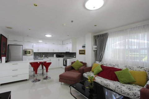 Condominio de 2 dormitorios en Pattaya, Tailandia № 242577 - foto 7
