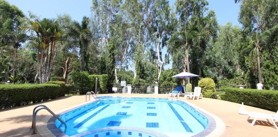 Condominio de 2 dormitorios en Pattaya, Tailandia № 242577