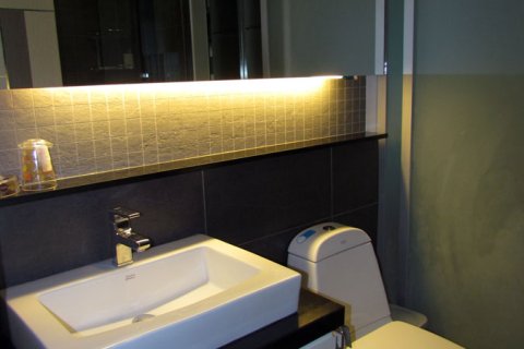 Condominio de 1 dormitorio en Pattaya, Tailandia № 242769 - foto 4