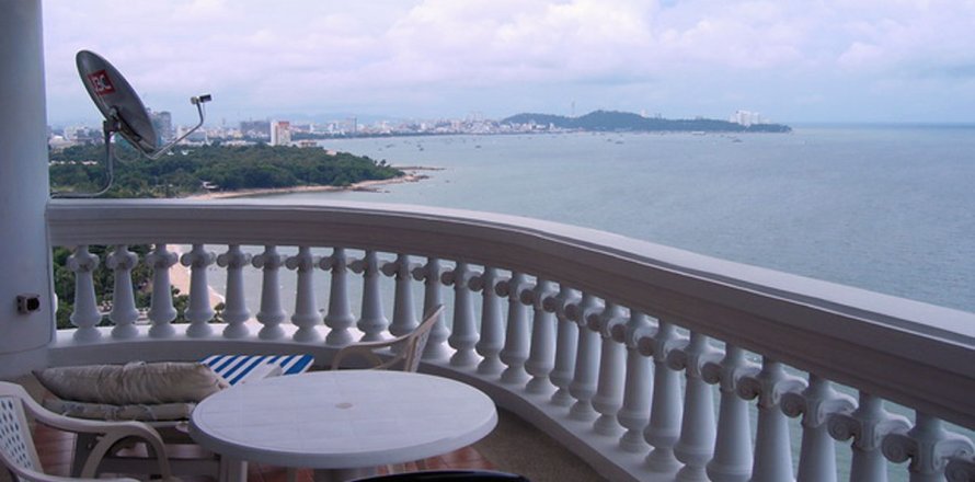 Condominio de 3 dormitorios en Pattaya, Tailandia № 242709