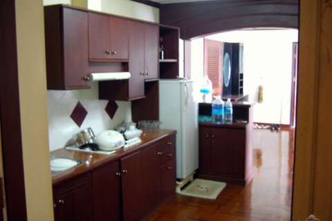 Condominio de 3 dormitorios en Pattaya, Tailandia № 242709 - foto 2