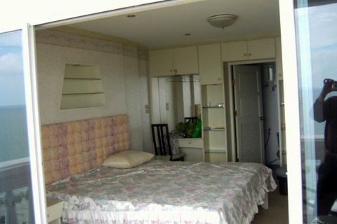 Condominio de 3 dormitorios en Pattaya, Tailandia № 242709 - foto 8