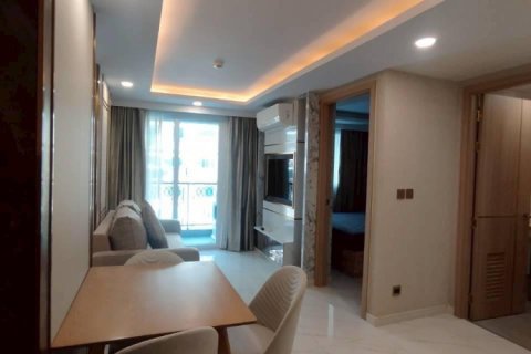 Apartamento de 2 habitaciones en Pattaya, Tailandia № 214247 - foto 2