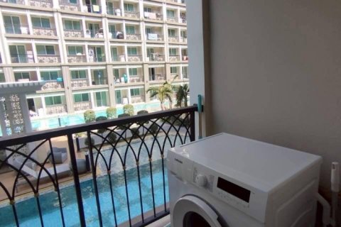 Apartamento de 2 habitaciones en Pattaya, Tailandia № 214247 - foto 4