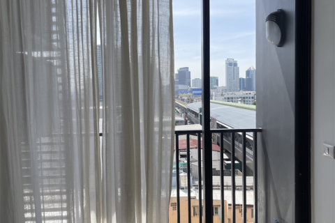 Eigentumswohnung in Bangkok, Thailand, 1 Schlafzimmer  № 241618 - Foto 2