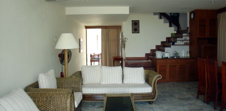 บ้านในจอมเทียน, พัทยา, ประเทศไทย 4 ห้องนอน № 243066