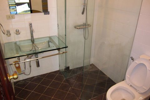 Casa de 3 dormitorios en Pattaya, Tailandia № 243075 - foto 18