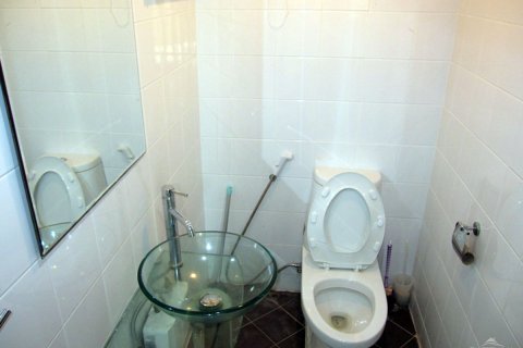 Casa de 3 dormitorios en Pattaya, Tailandia № 243075 - foto 7