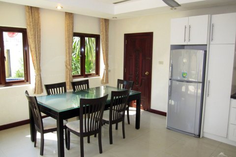 Casa de 3 dormitorios en Pattaya, Tailandia № 243075 - foto 5