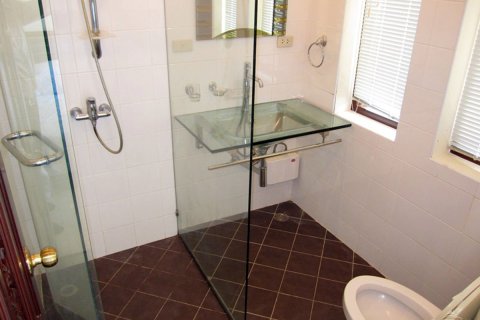 Casa de 3 dormitorios en Pattaya, Tailandia № 243075 - foto 14