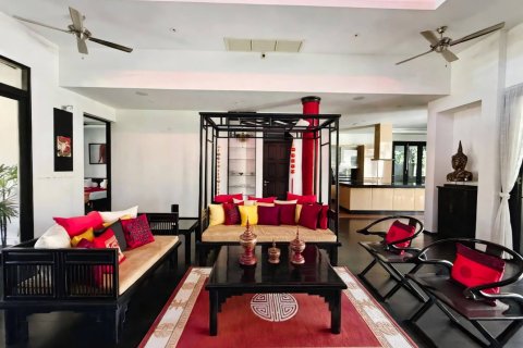 Casa de 5 dormitorios en Hua Hin, Tailandia № 180512 - foto 10