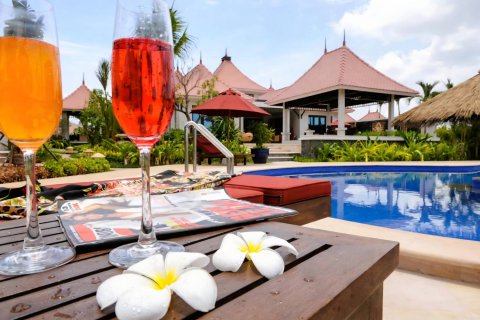 Casa de 5 dormitorios en Hua Hin, Tailandia № 180512 - foto 3