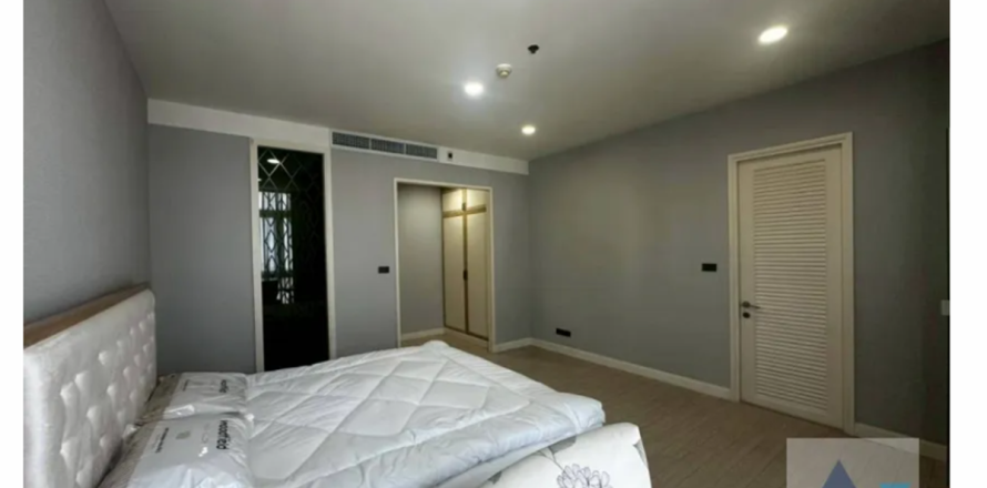 Condo à Bangkok, Thaïlande, 3 chambres  № 184693