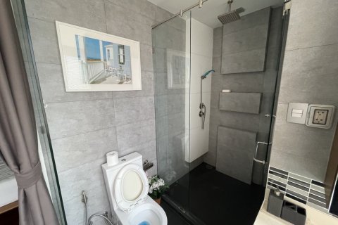 Condominio de 1 dormitorio en Pattaya, Tailandia № 242572 - foto 19