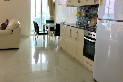 Condo in Pattaya, Thailand, 2 bedrooms  № 242369