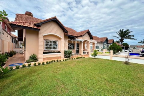 Haus in Pattaya, Thailand 3 Schlafzimmer № 250022