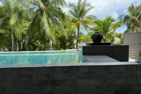 Condo à Bang Tao, Thaïlande, 2 chambres  № 125609