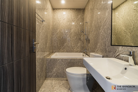 Condo in Bangkok, Thailand, 2 bedrooms  № 187922 - photo 10