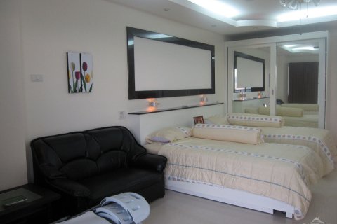 Studio in the Condo on Jomtien Beach, Pattaya, Thailand  № 242616 - photo 8