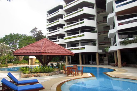 Condo in Pattaya, Thailand, 3 bedrooms  № 242828 - photo 21