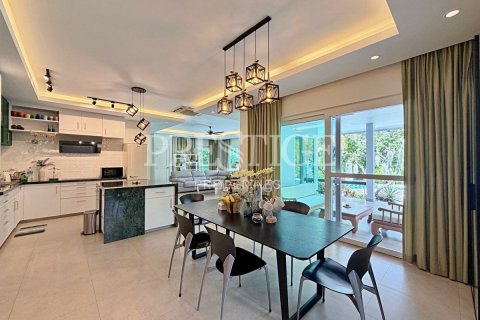 House in Pattaya, Thailand 4 bedrooms № 241672 - photo 11