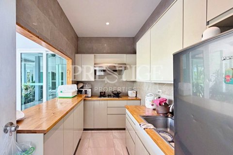 House in Pattaya, Thailand 4 bedrooms № 241672 - photo 30