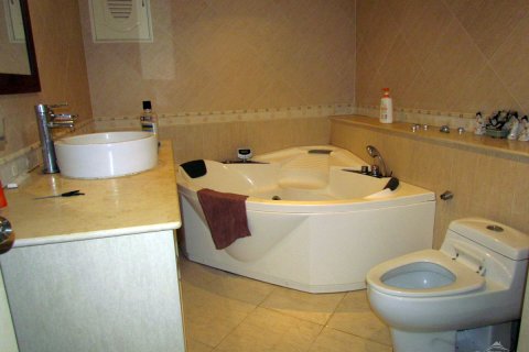 Condominio de 1 dormitorio en Pattaya, Tailandia № 242873 - foto 2