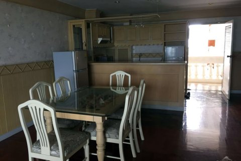 Condominio de 3 dormitorios en Pattaya, Tailandia № 242214 - foto 4