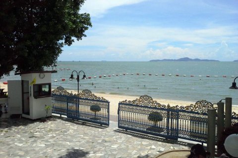 Condominio de 3 dormitorios en Pattaya, Tailandia № 242214