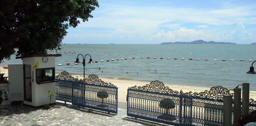 Condominio de 3 dormitorios en Pattaya, Tailandia № 242214