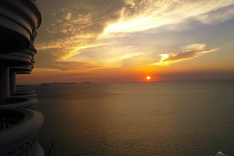 Condominio de 3 dormitorios en Pattaya, Tailandia № 242214 - foto 2