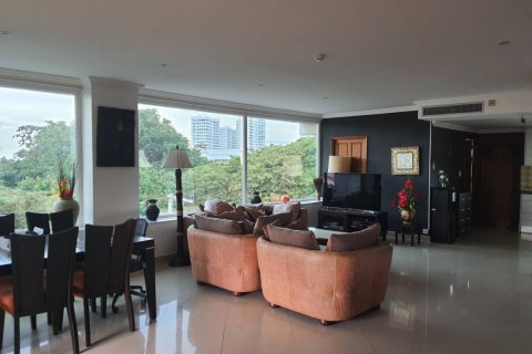 Condo in Pattaya, Thailand, 2 bedrooms  № 242530 - photo 6