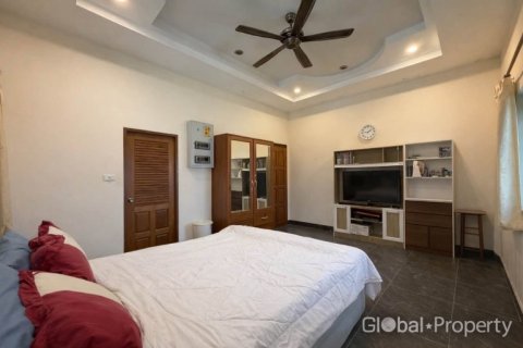 Haus in Pattaya, Thailand 4 Schlafzimmer № 241510 - Foto 18