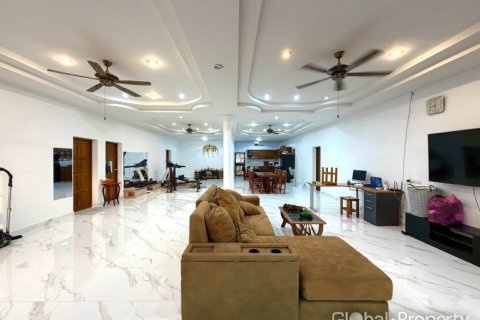 Haus in Pattaya, Thailand 4 Schlafzimmer № 241510 - Foto 20