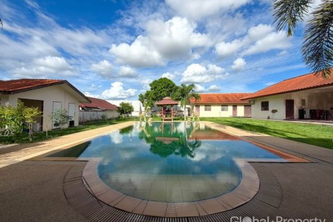 Haus in Pattaya, Thailand 4 Schlafzimmer № 241510 - Foto 6