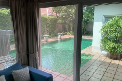 Casa de 3 dormitorios en Pattaya, Tailandia № 243224 - foto 4